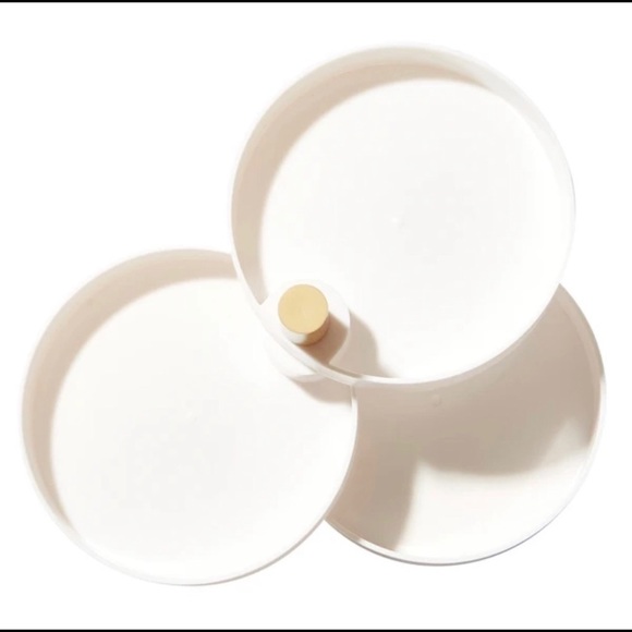 2Bandits 3-tiered Jewelry Storage - Picture 3 of 7